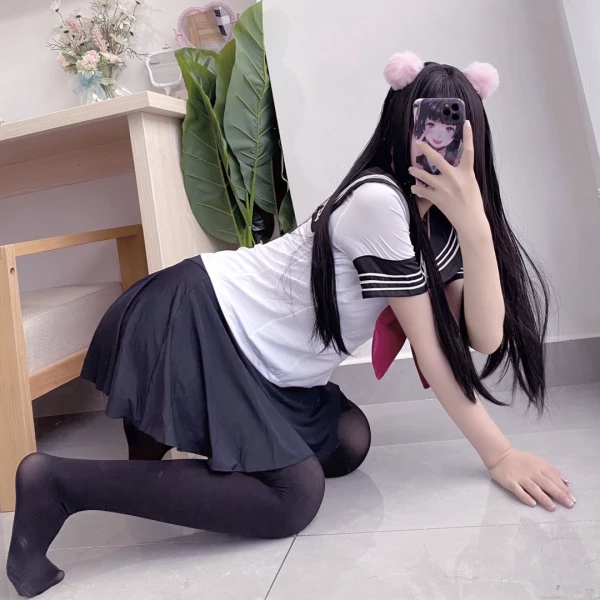 萝莉公主兔崽baby(兔崽爱喷水)-订阅私拍可盐可甜各种制服人前户外