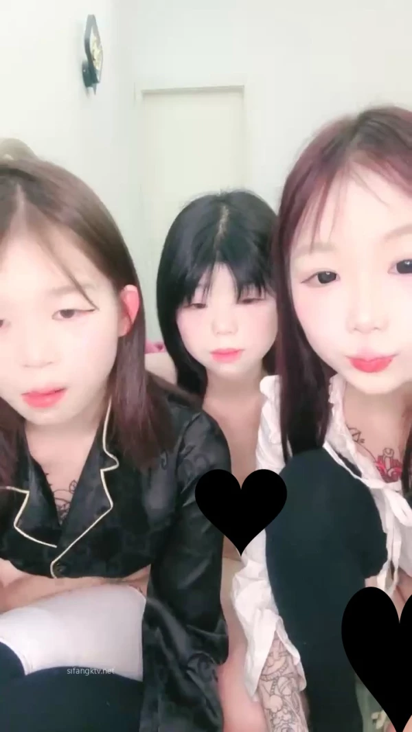 可妮酱-现在的小妹子怎么这么会3个精神小妹各种玩