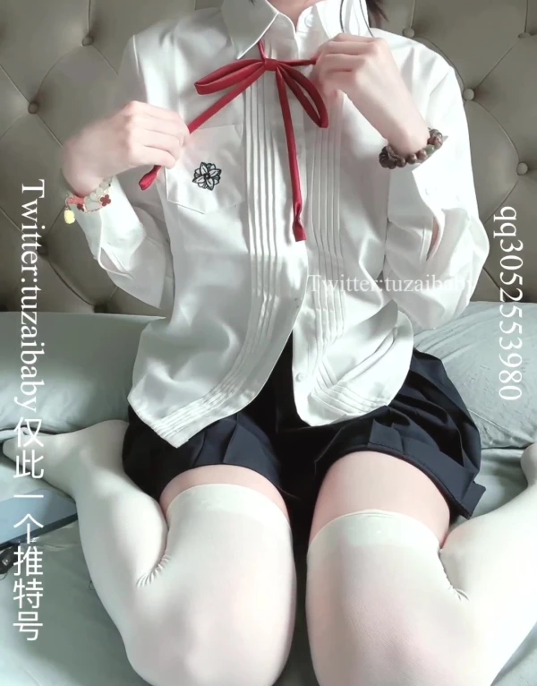 萝莉公主兔崽baby(兔崽爱喷水)-订阅私拍可盐可甜各种制服人前户外4