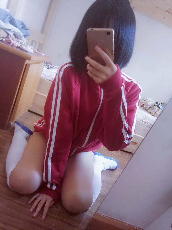 网红妹纸一只肉酱阿简介