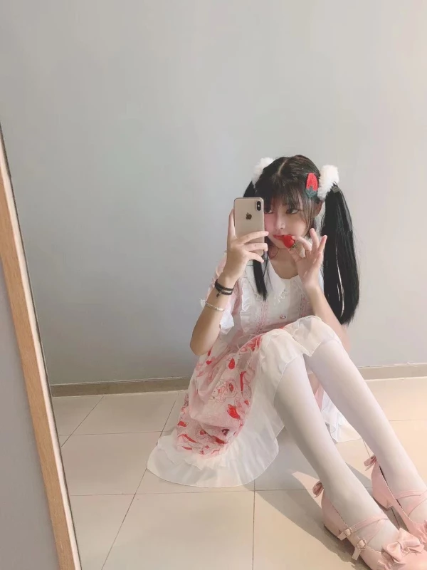 Twitter萝莉知世酱-敏感的身体一碰就爆炸