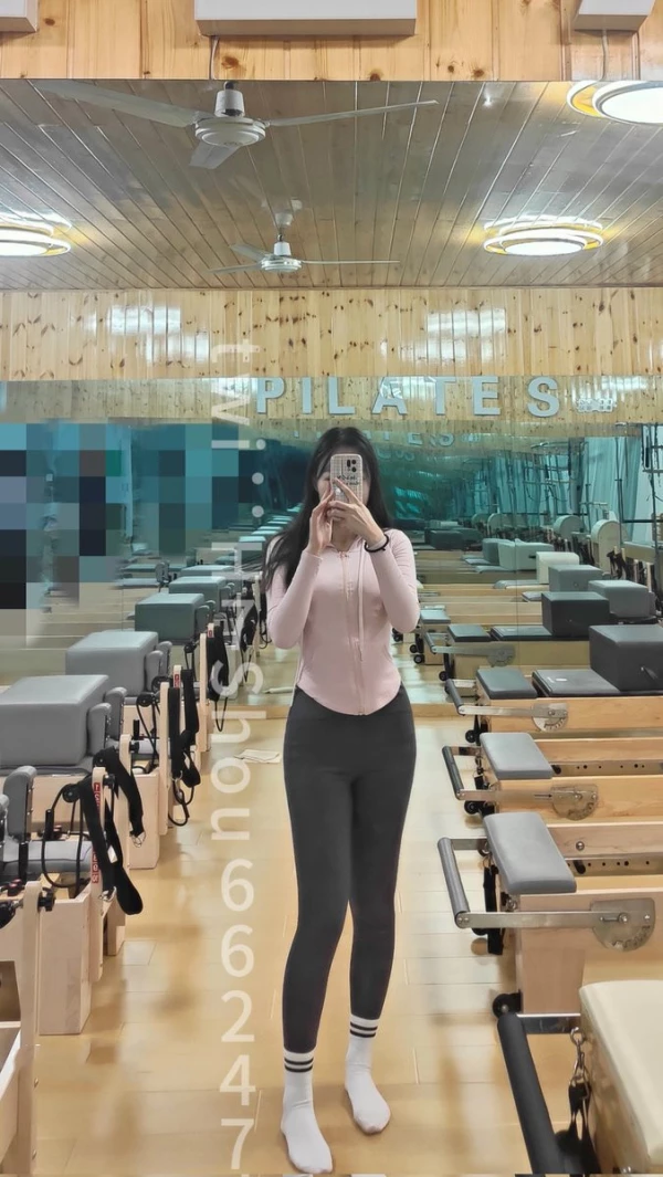 在读硕士生推特可盐可甜萝莉风@鹤酱-福利私拍视图[11.9GB]