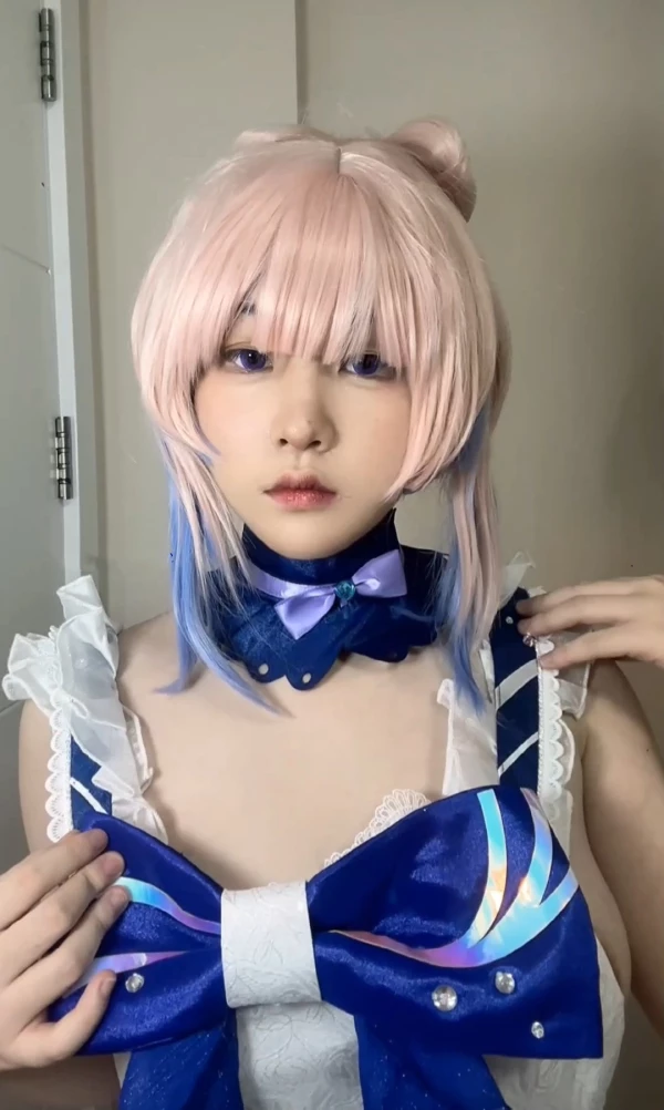 B站40万粉丝网红若若不男-cos原神心海