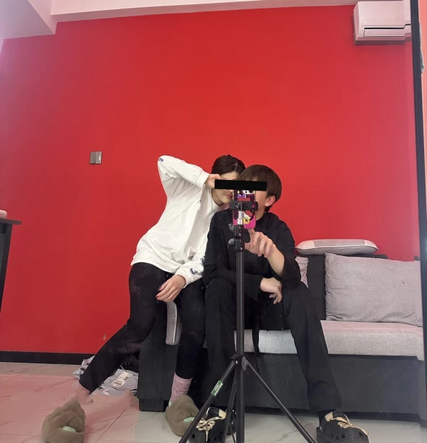 zhizhikitty桎作品合集 [20P47V2.24G]