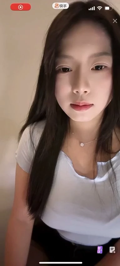 抖音泄密48W粉女神美艳后妈冷艳小姨-闪现6V会议室