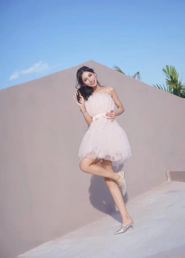 颜值TS抽纸小隶-VIP群福利视图比女人还会玩