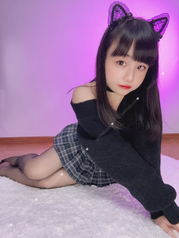 loliburin-of8月-10.13最新视图[29P16V1.31G]