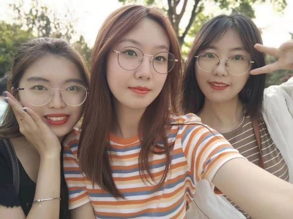 工业学院反差眼镜学姐与男友-宿舍挡帘道具极度姆苟