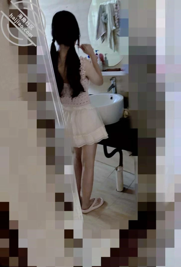 海角原创大神@萝莉小表妹-7-11月合集 [242P10V36本1.59G]